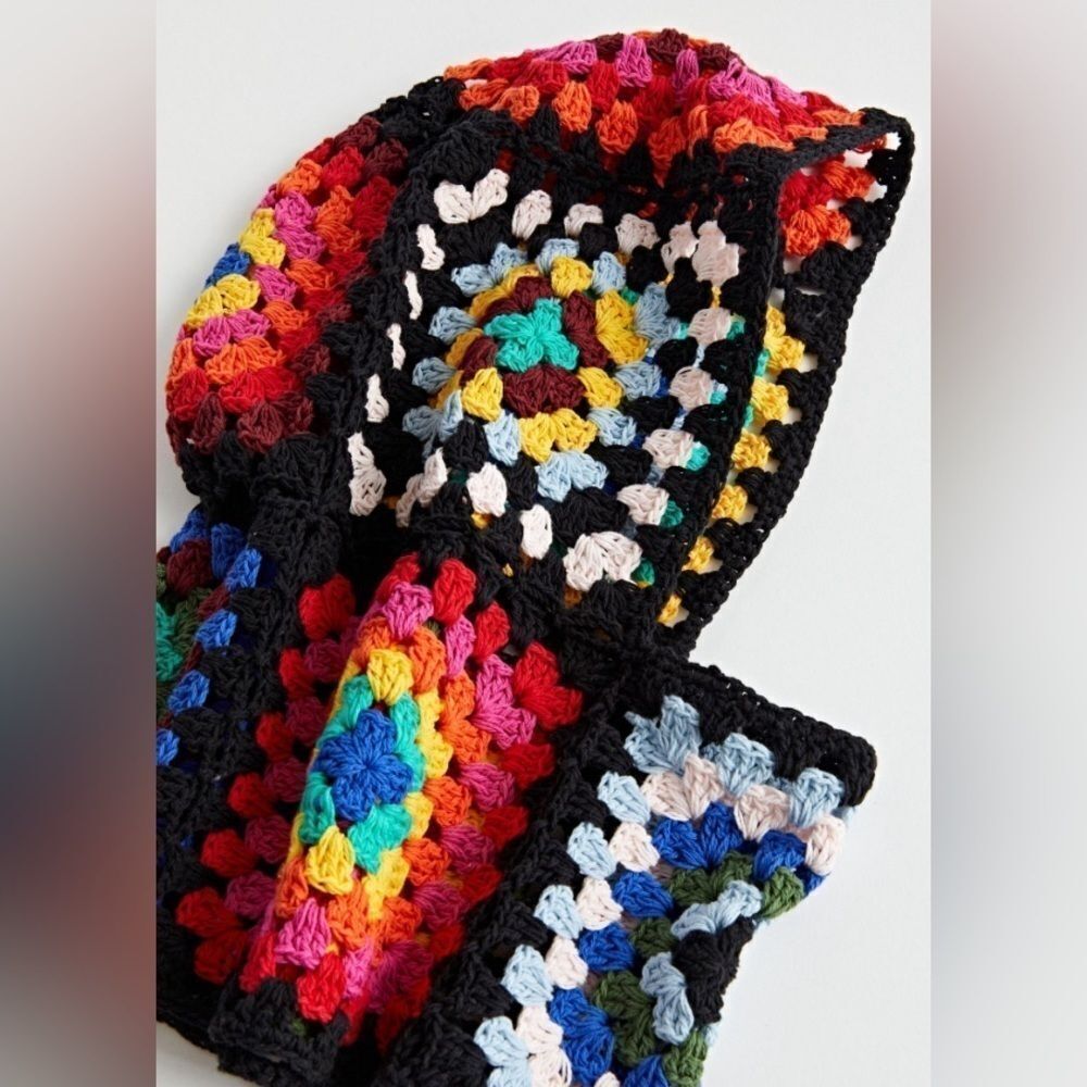 UO Urban Outfitters Balaclava hood in a flower crochet fabrication